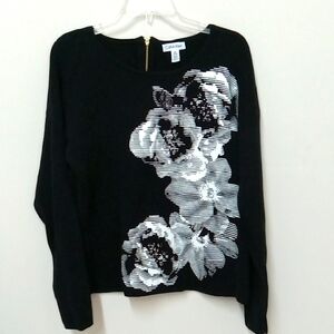 Like New Calvin Klein Black & White Flower Blouse